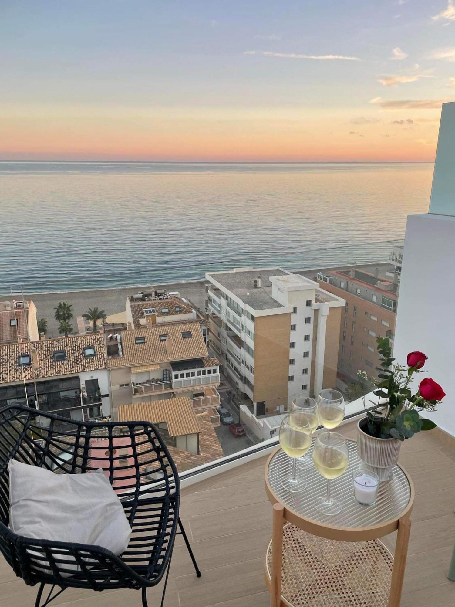 Panoramic Seaview Penthouse The Wave Apartment Fuengirola Bagian luar foto